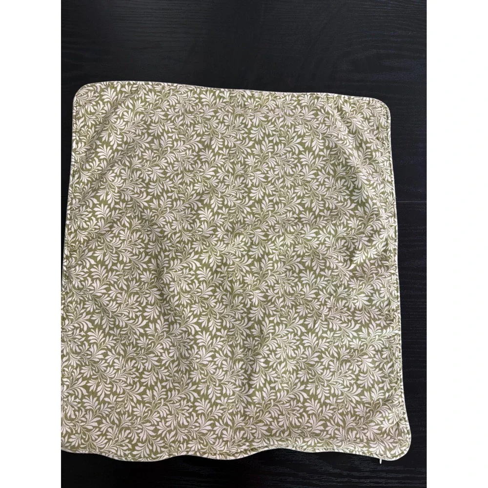 LL Bean Sage Green Leaf Print Cotton Throw Pillow Cover 18x18 Square Botanical